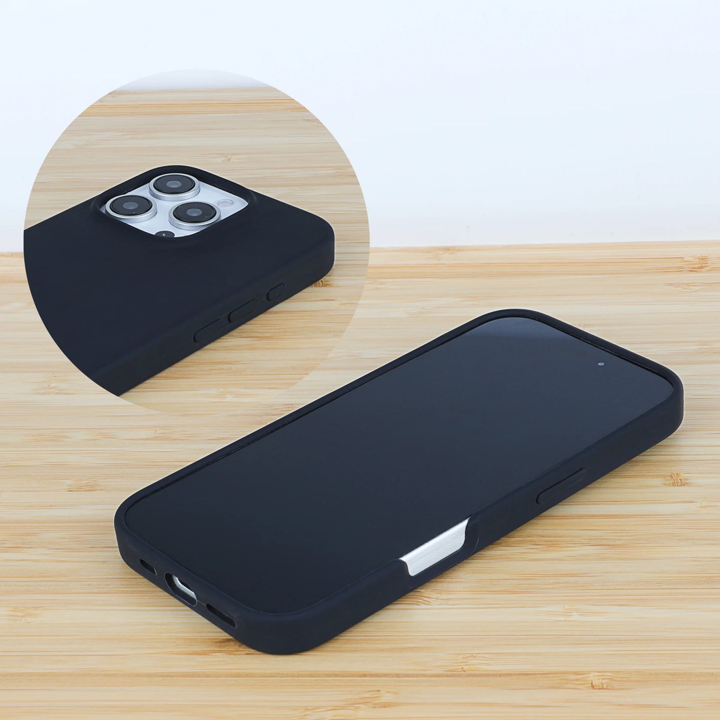 Iphone 16 Pro - Silicone Phone Case with Mag Safe Technology, Black
